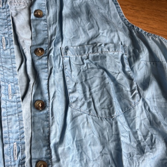 Chambray collared tank - Picture 4 of 5